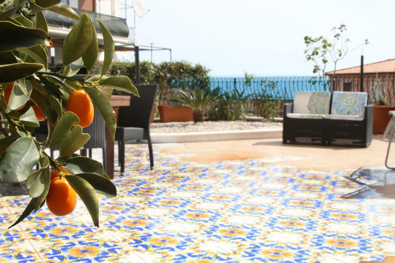 Taonasi Taormina Apartments Exterior photo