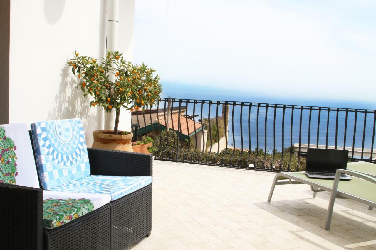 Taonasi Taormina Apartments Exterior photo